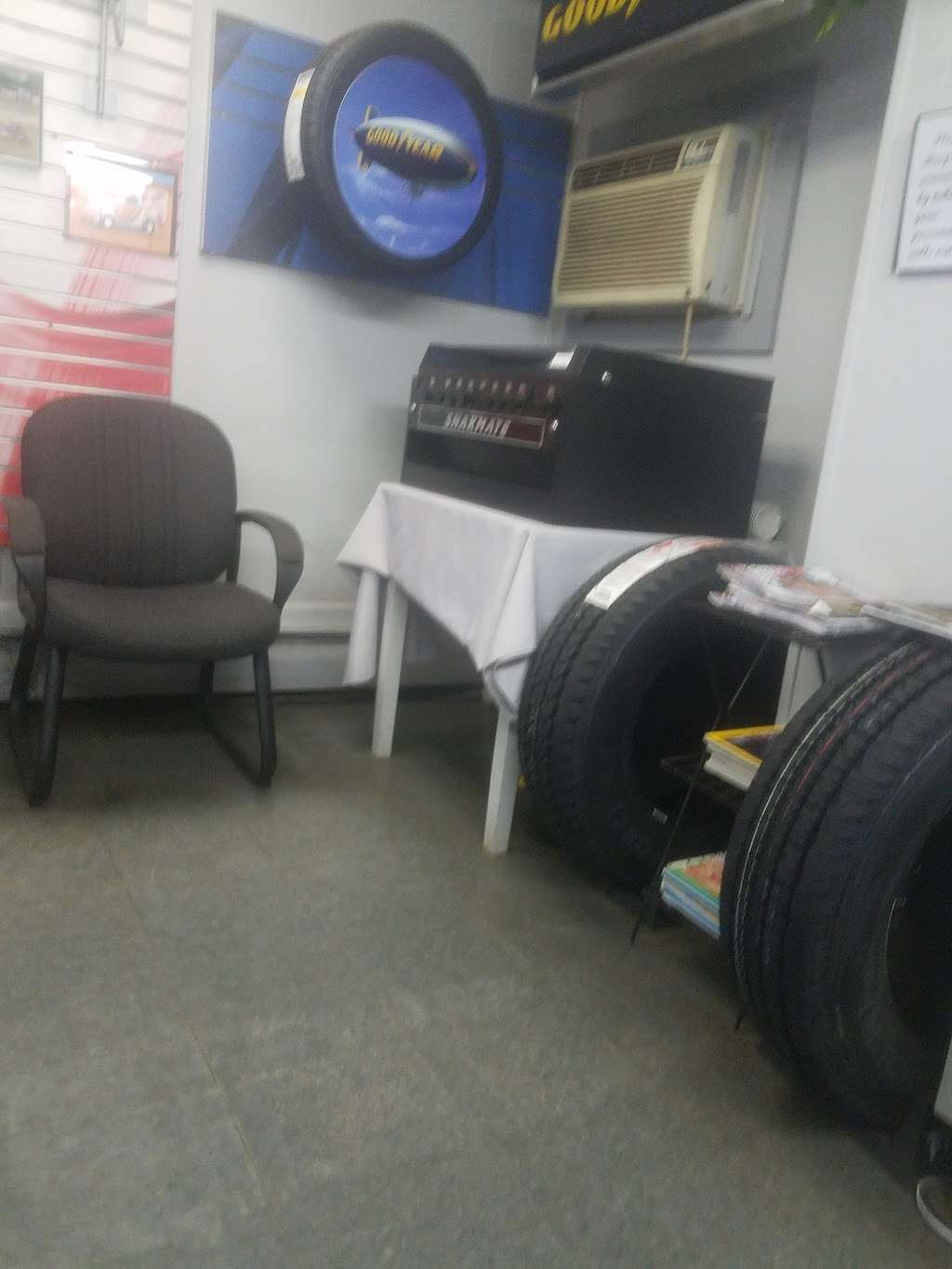 Champion Tire | 1045, 1130 Old York Rd, Ringoes, NJ 08551, USA | Phone: (800) 448-5122