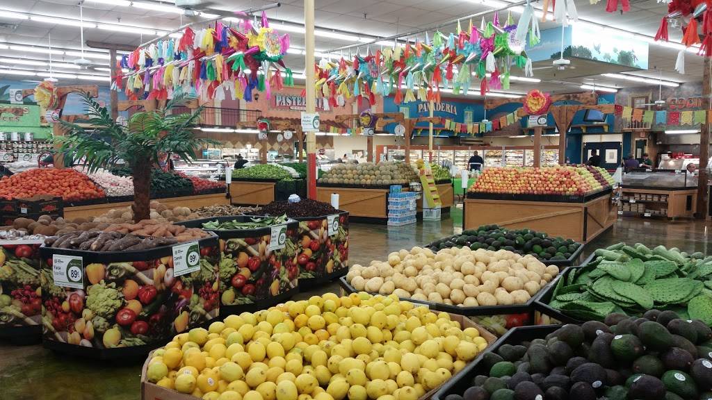 El Rio Grande Latin Market | 3037 South Fwy, Fort Worth, TX 76104, USA | Phone: (817) 769-7000