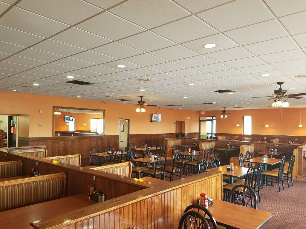 THE KING OF PANCAKE HOUSE | 2301 E Wabash St, Frankfort, IN 46041, USA | Phone: (765) 601-4033