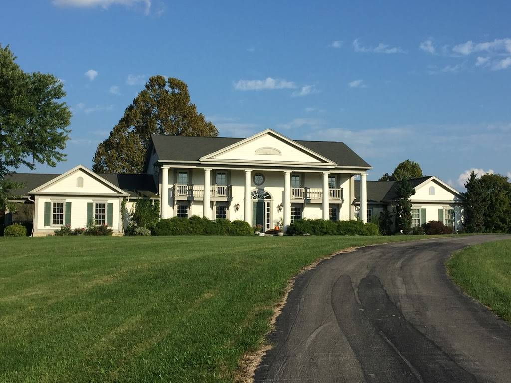 The B & B at Queenslake | 292 Soards Rd, Georgetown, KY 40324, USA | Phone: (702) 885-1263