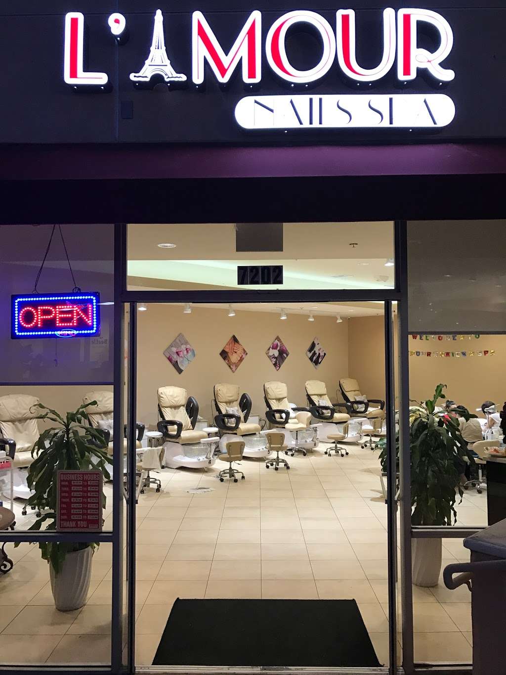 LAmour Nails Spa | 7202 Foothill Blvd, Tujunga, CA 91042, USA | Phone: (818) 951-7888