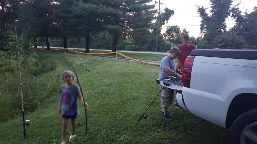 MGM Lakeside Campground Inc | 3133 W Chain of Rocks Rd, Granite City, IL 62040, USA | Phone: (618) 797-2820