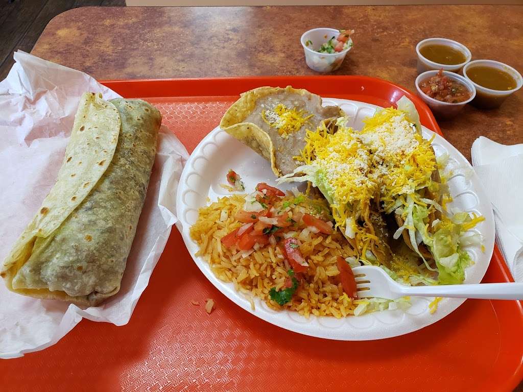 Los Jilbertos Taco Shop Temecula | 30571 CA-79 STE B, Temecula, CA 92592 | Phone: (951) 676-6101