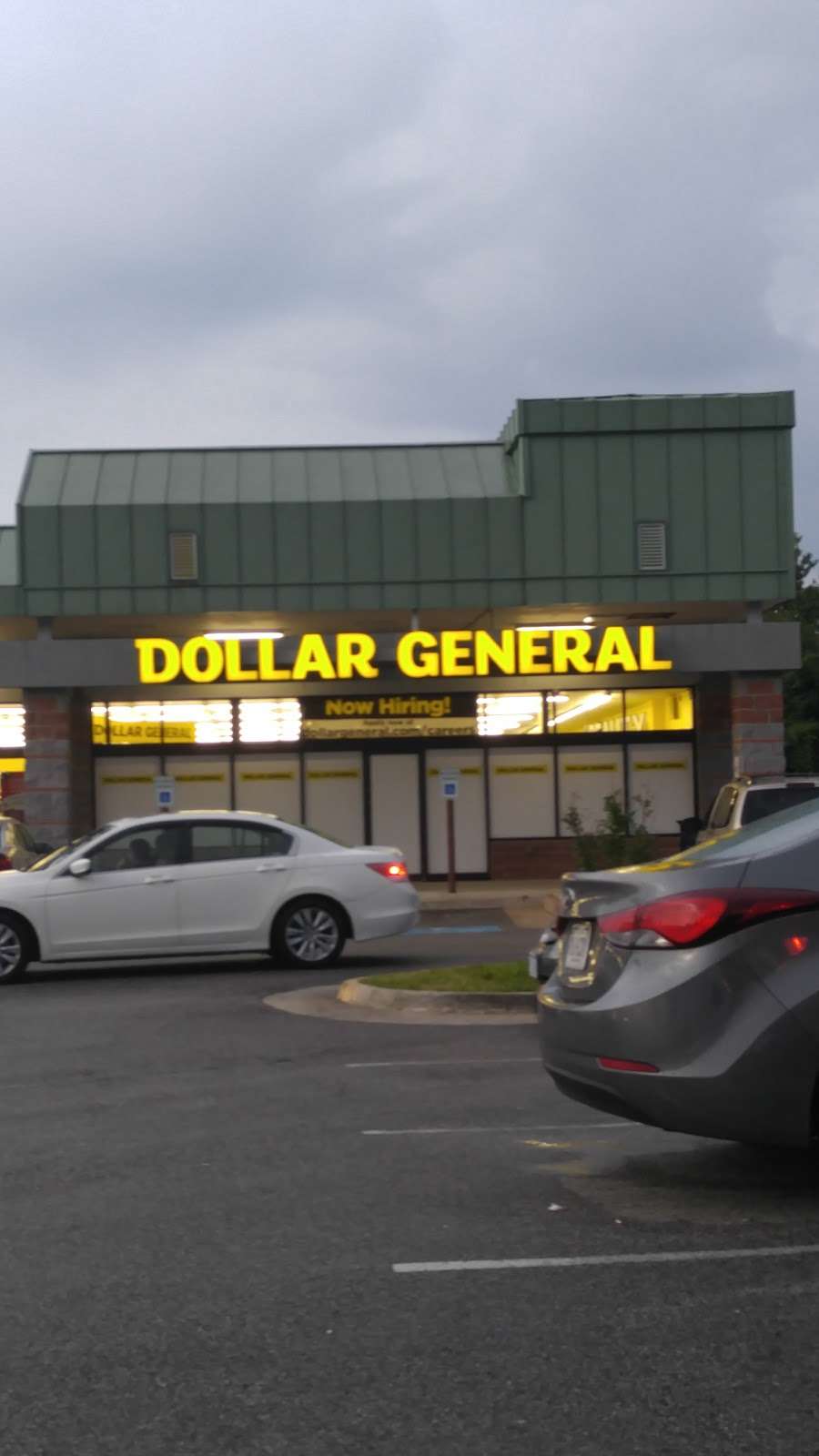 Dollar General | 13215 Occoquan Rd, Woodbridge, VA 22191, USA | Phone: (703) 496-4311