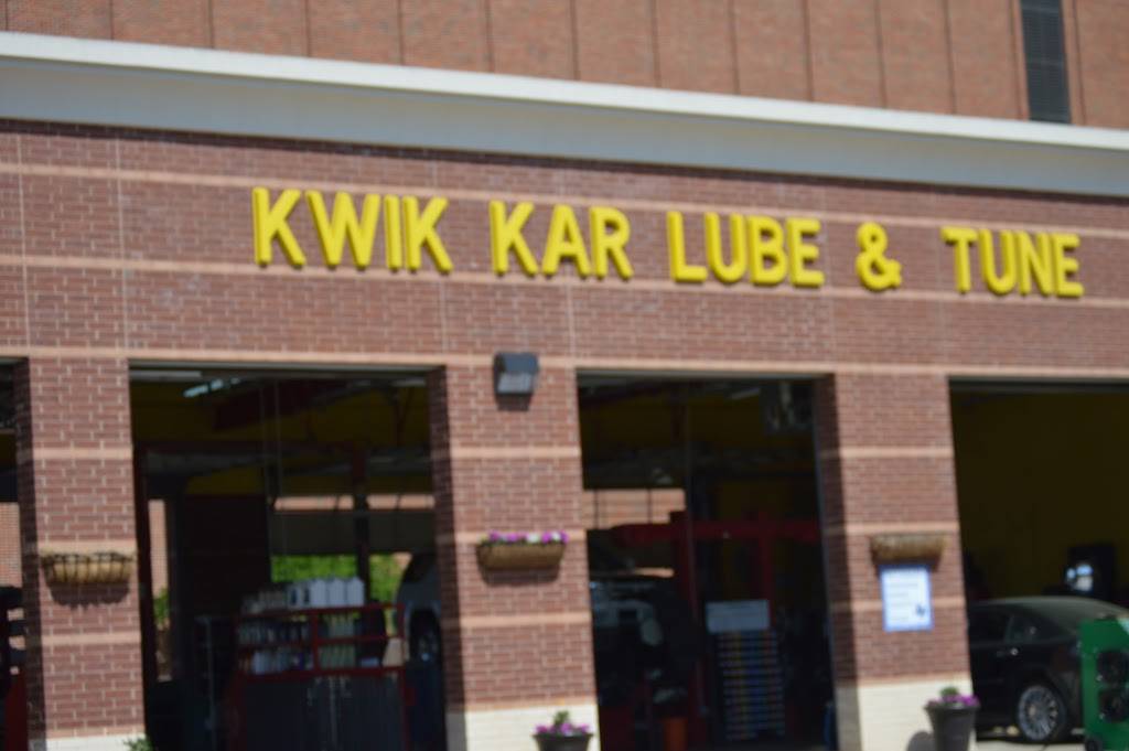 Kwik Kar By the Lake - White Rock Lake | 8810 Garland Rd, Dallas, TX 75218, USA | Phone: (214) 319-8989