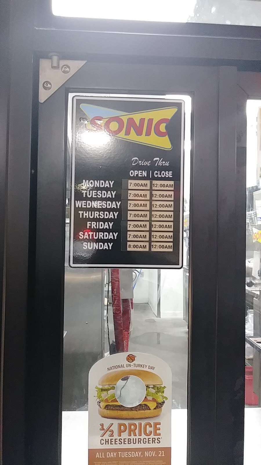 Sonic Drive-In | 13535 S Post Oak Rd, Houston, TX 77045, USA | Phone: (713) 636-2846