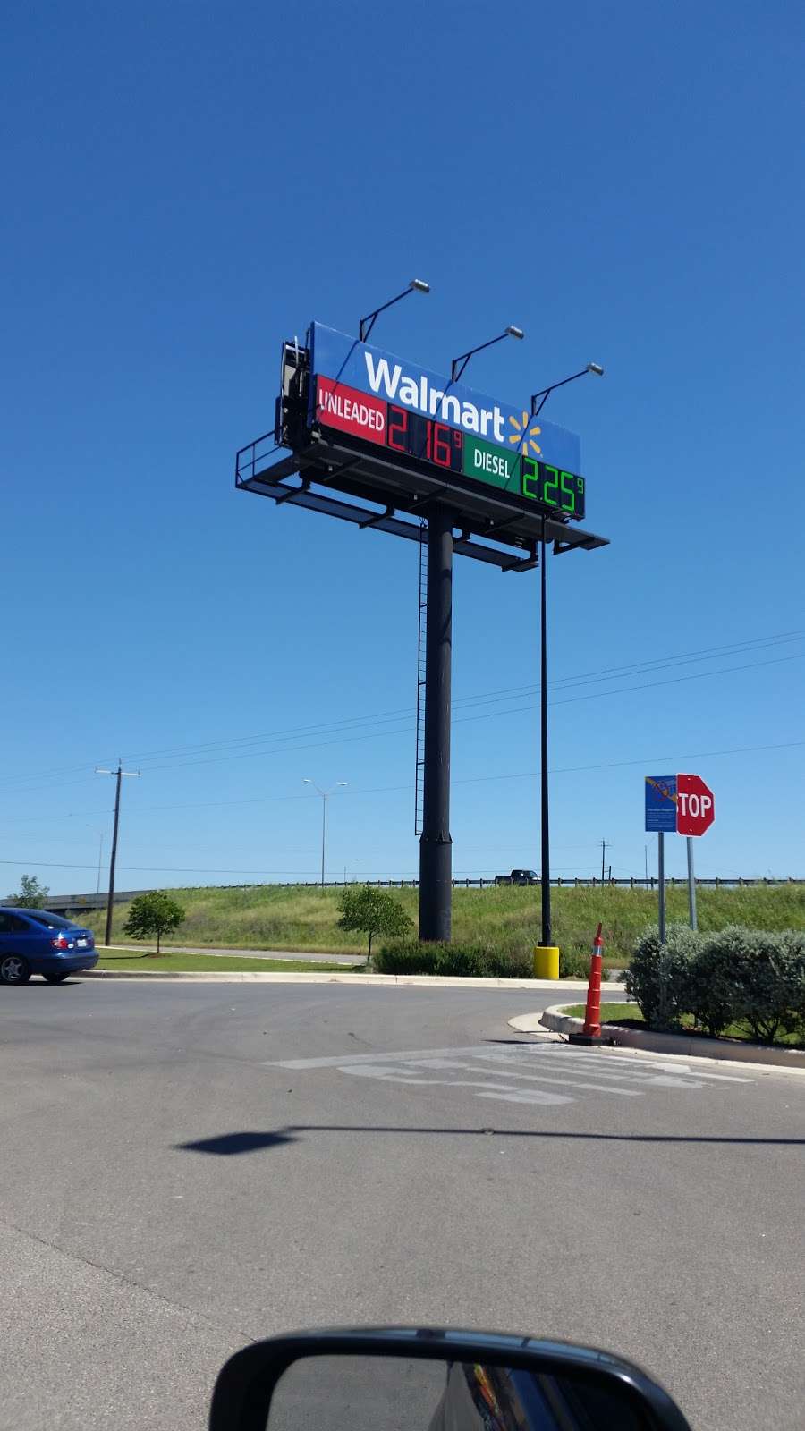 Walmart Fuel Station | 7239 SW Loop 410, San Antonio, TX 78242 | Phone: (210) 247-5905