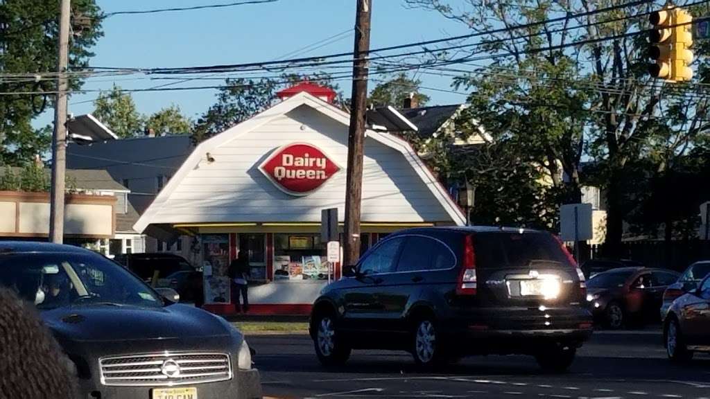 Dairy Queen (Treat), 735 E Hazelwood Ave, Rahway, NJ 07065, USA