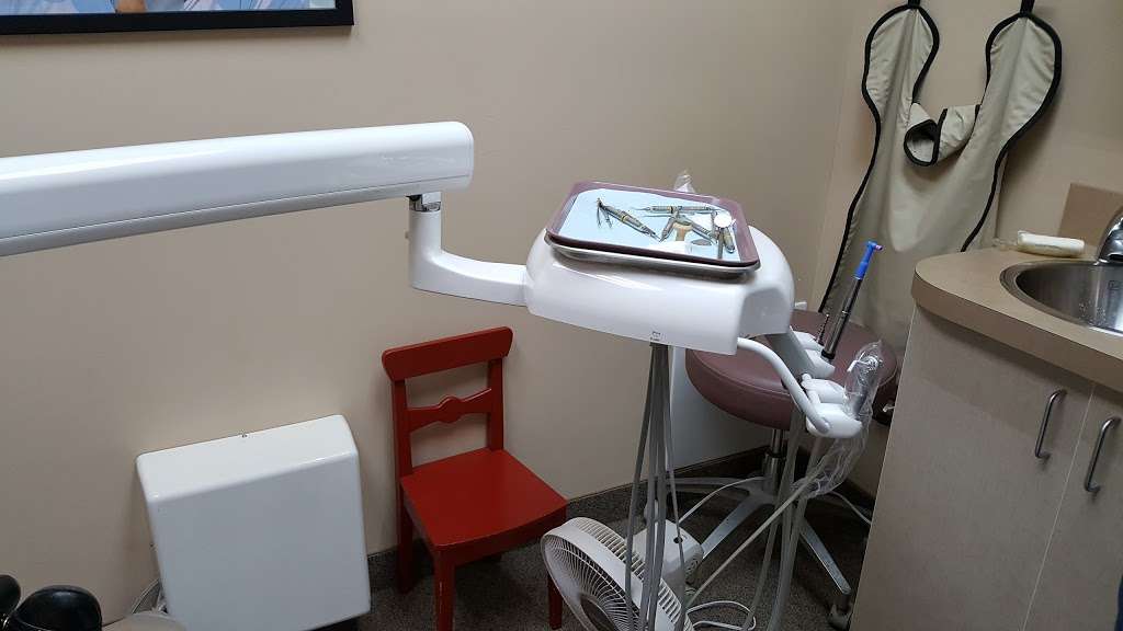 Colesville Dentistry | 724 Cloverly St, Silver Spring, MD 20905, USA | Phone: (301) 384-6000