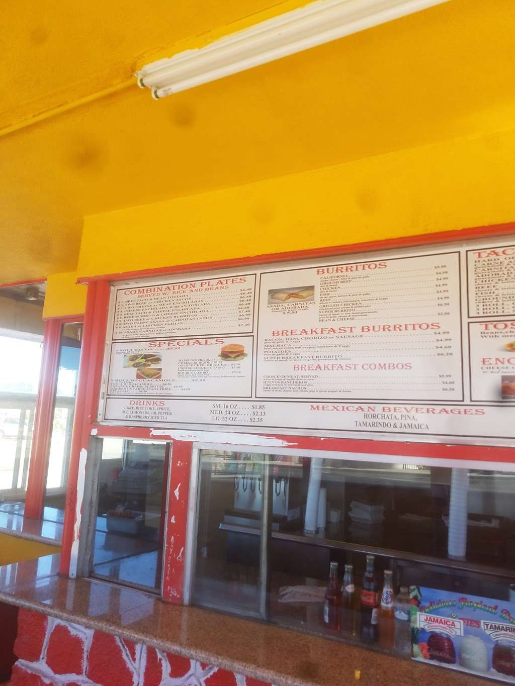 Robertiroz Mexican Food | 1628 Main St, Barstow, CA 92311 | Phone: (760) 255-4660