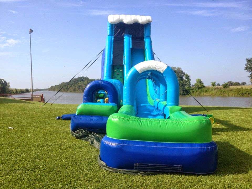 Jump Ride N Slide Party Rental & Wedding Planning | 715 S Shanks St, Clute, TX 77531, USA | Phone: (979) 236-7263