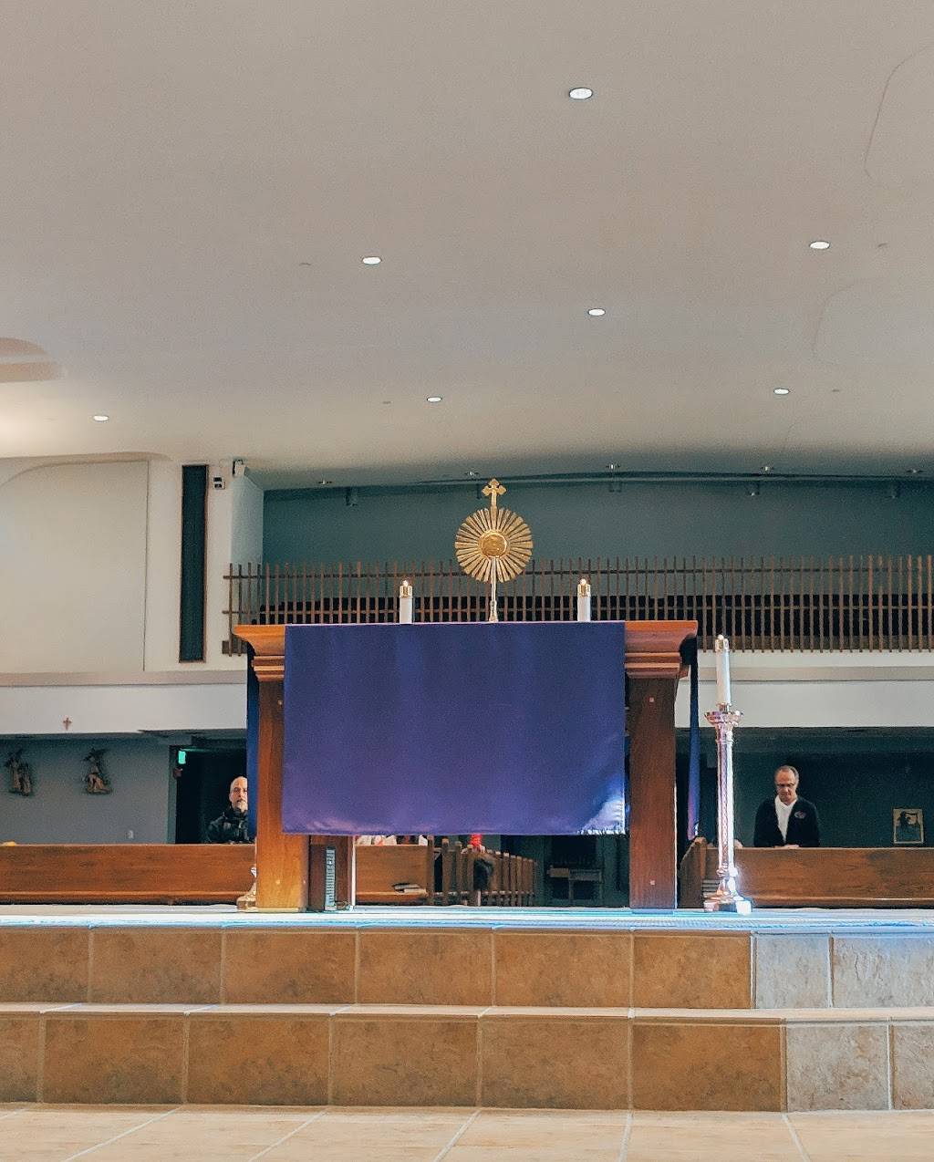 St. Luke Parish | 322 N 175th St, Shoreline, WA 98133, USA | Phone: (206) 546-2451