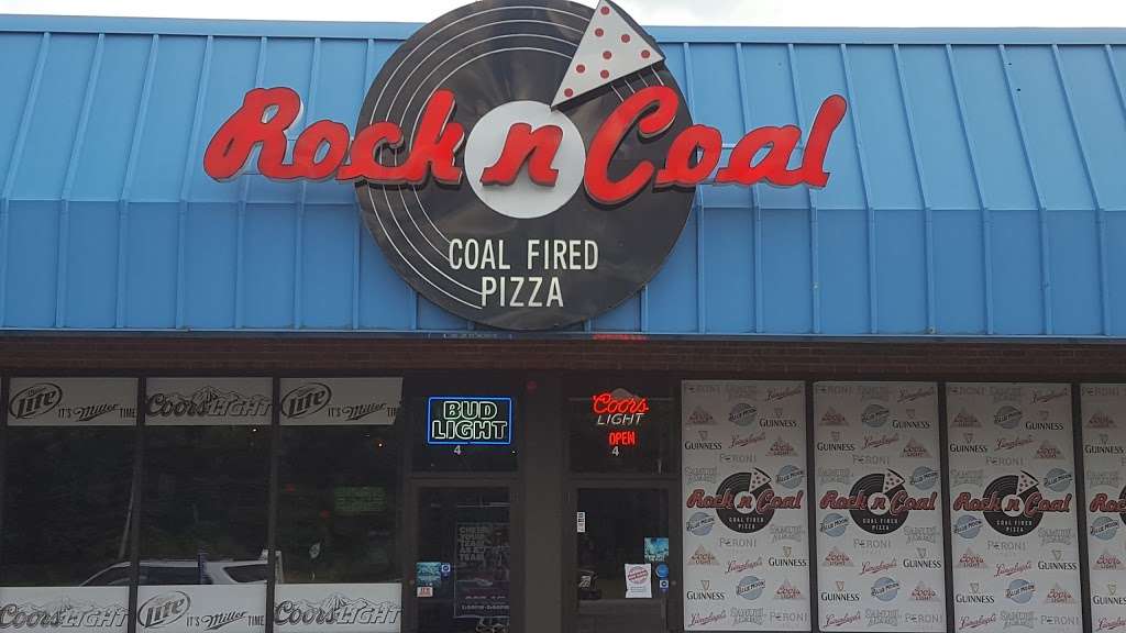 Rock N Coal Pizza | 799 S Main St, Bellingham, MA 02019 | Phone: (508) 928-2784