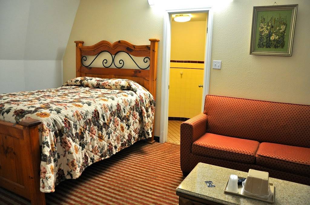 Wigwam Motel | 2728 Foothill Blvd, San Bernardino, CA 92410, USA | Phone: (909) 875-3005