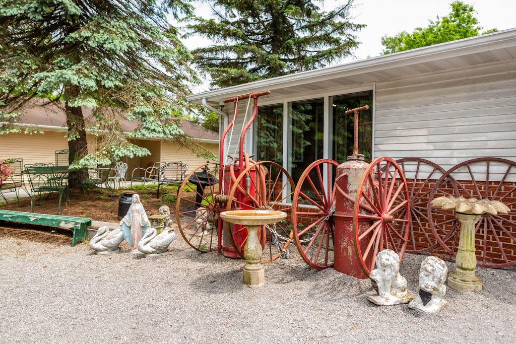 Wagon Wheel Antiques | 1399 Pittsburgh Rd, Valencia, PA 16059, USA | Phone: (724) 898-9974