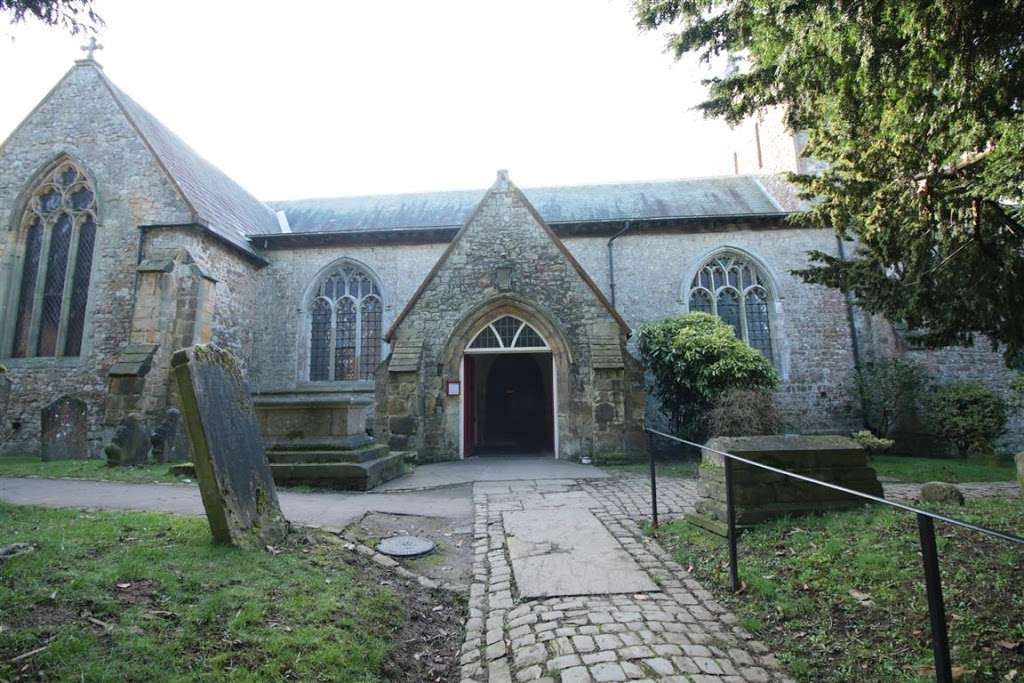 St Peter & St Pauls Church, Yalding | Yalding, Maidstone ME18 6HU, UK | Phone: 01622 814182