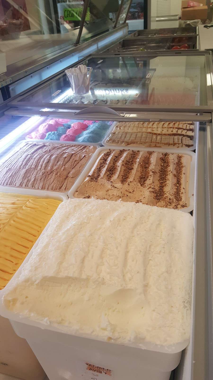 La Michoacana Sweet Ice Cream | 2933 Kirk Rd, Aurora, IL 60502, USA | Phone: (630) 299-3911