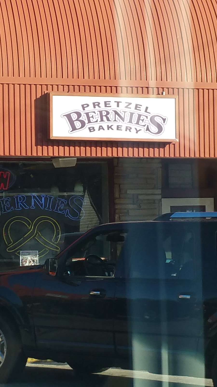 Bernies Pretzel Bakery | 500 E Providence Rd, Aldan, PA 19018, USA | Phone: (610) 259-9193