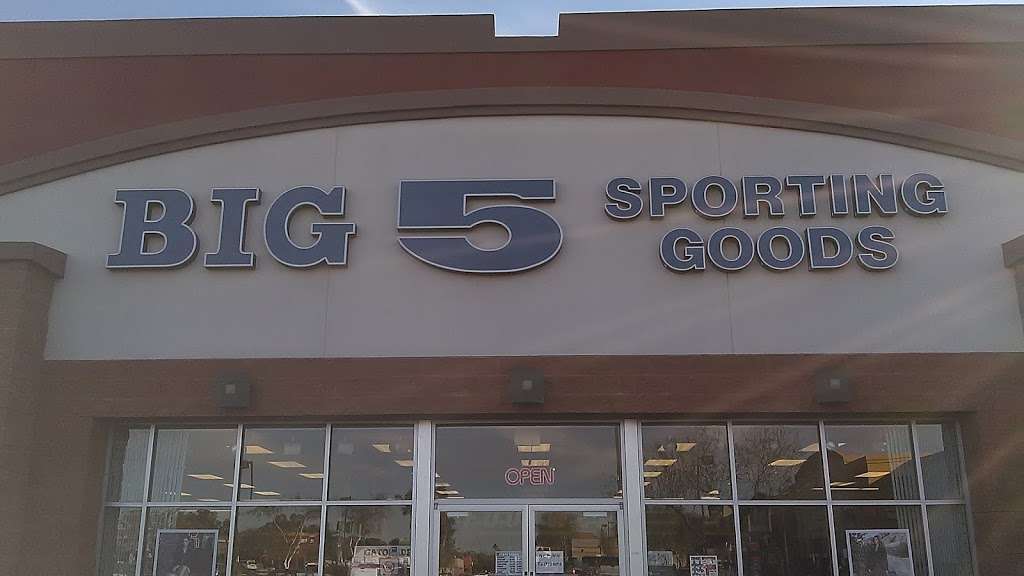 Big 5 Sporting Goods | 10202 N Metro Pkwy W, Phoenix, AZ 85051, USA | Phone: (602) 674-3189