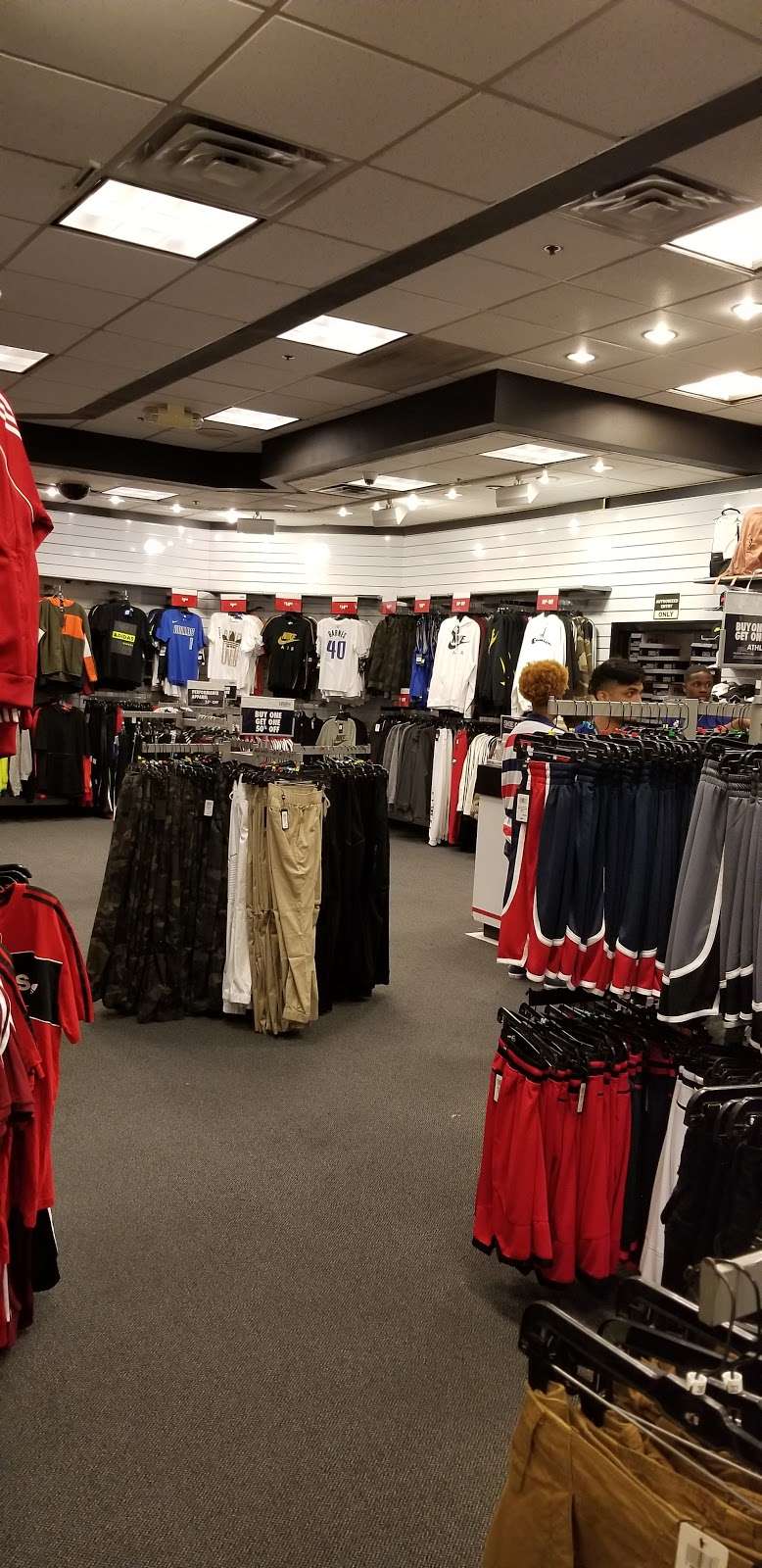 Champs Sports | 3818 Irving Mall, Irving, TX 75062 | Phone: (972) 659-1520