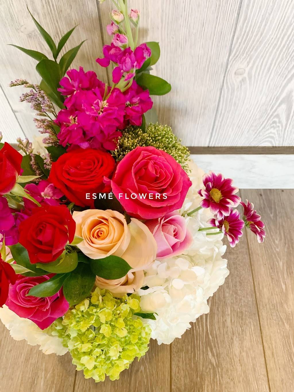 Esmé Flowers | 741 Anderson Ave, Cliffside Park, NJ 07010, USA | Phone: (201) 496-6554