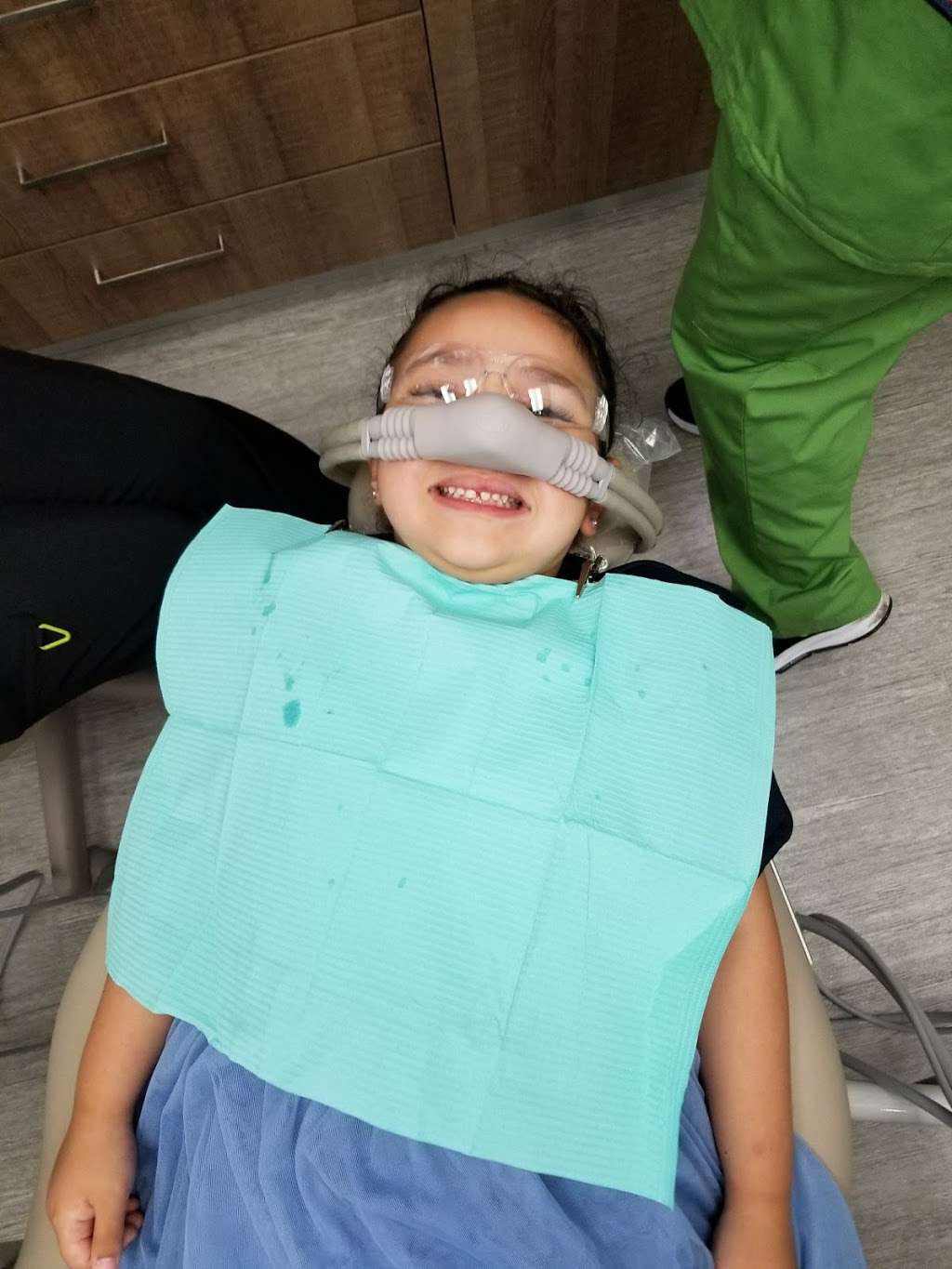 American Pediatric Dental Group Plantation | 12331 SW 3rd St Suite 500, Plantation, FL 33325, USA | Phone: (954) 417-1331