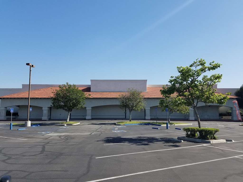 Walnut Hills Plaza Shopping Center | Walnut, CA 91789, USA