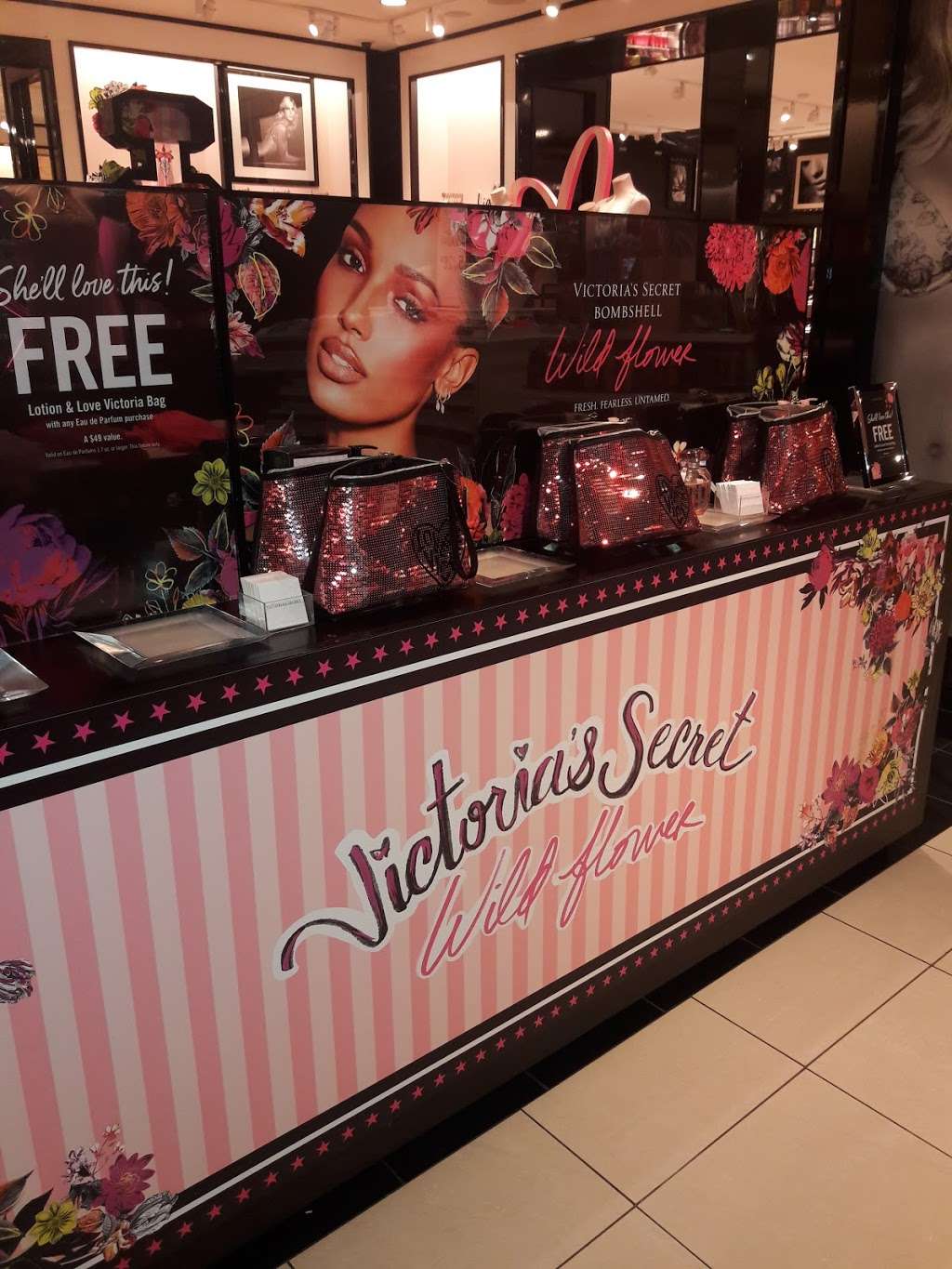 Victorias Secret PINK | 1455 NW 107th Ave, Miami, FL 33172, USA | Phone: (305) 594-6626