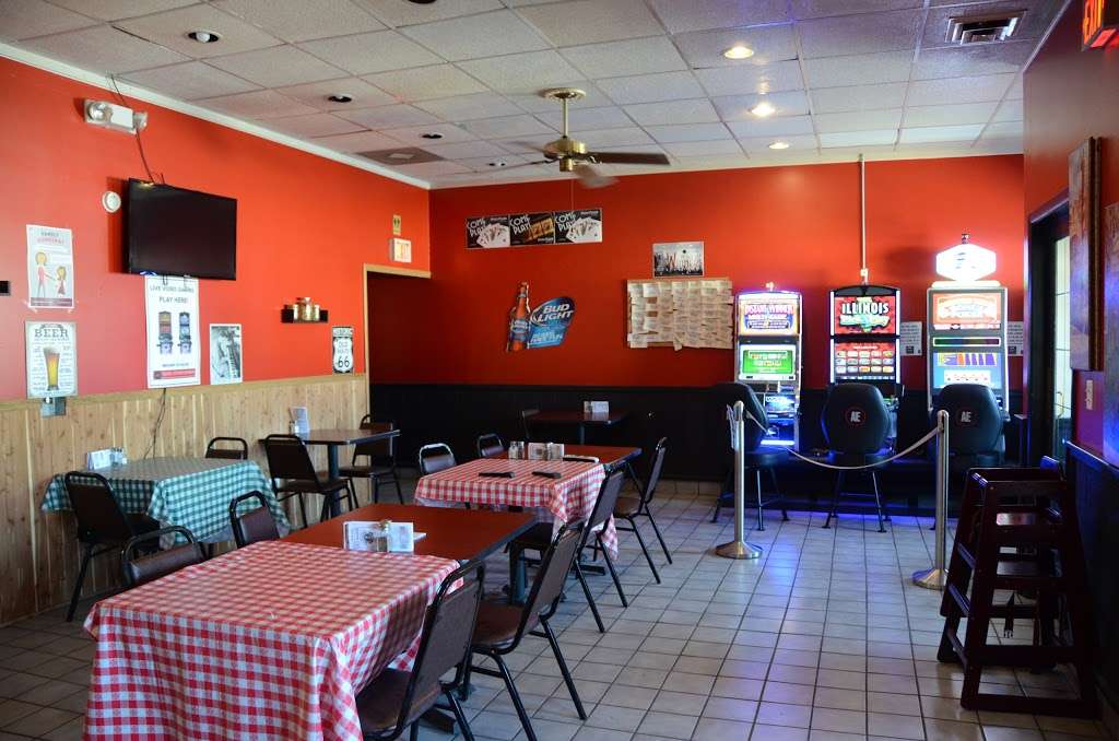 Wilmington Pizzeria | 205 E Baltimore St, Wilmington, IL 60481 | Phone: (815) 476-7011