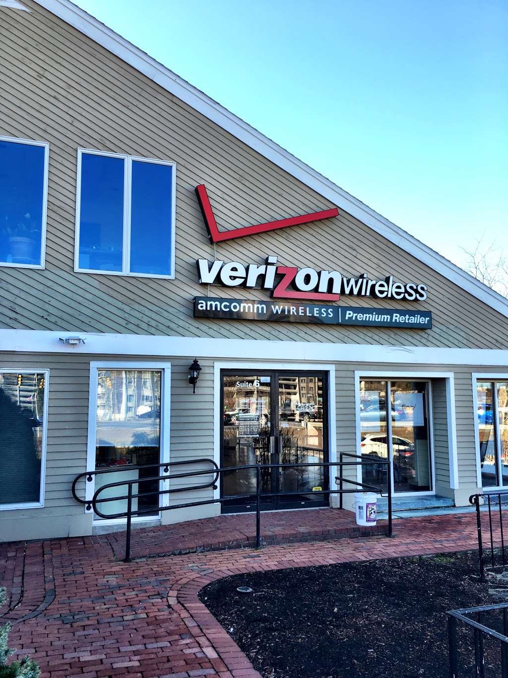 Verizon Authorized Retailer – GoWireless | 76 Otis St Unit 4, Westborough, MA 01581, USA | Phone: (508) 329-5040