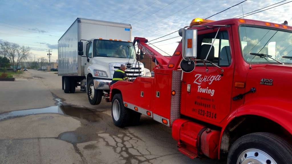 Abel Towing Wrecker & Auto Service | 1717 Belvidere St, Waukegan, IL 60085, USA | Phone: (847) 623-3314