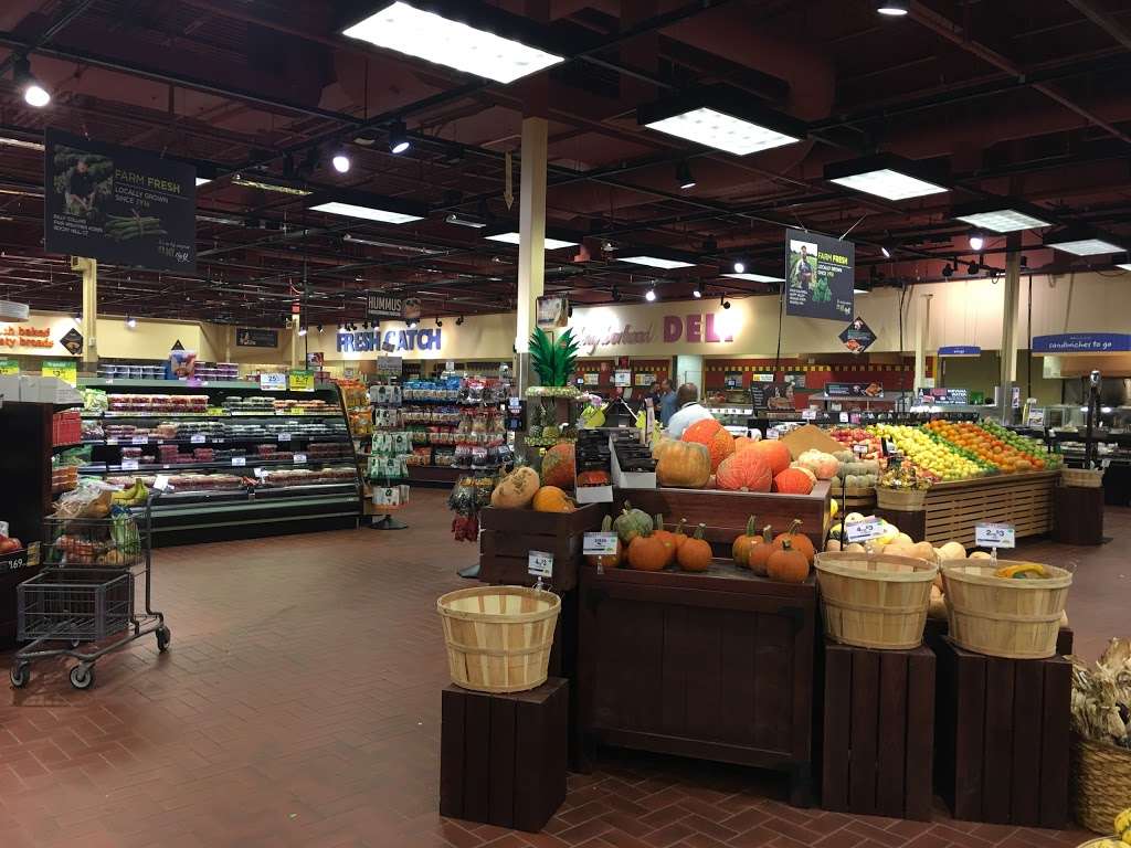 Big Y World Class Market | 182 Summer St, Kingston, MA 02364, USA | Phone: (781) 585-7423