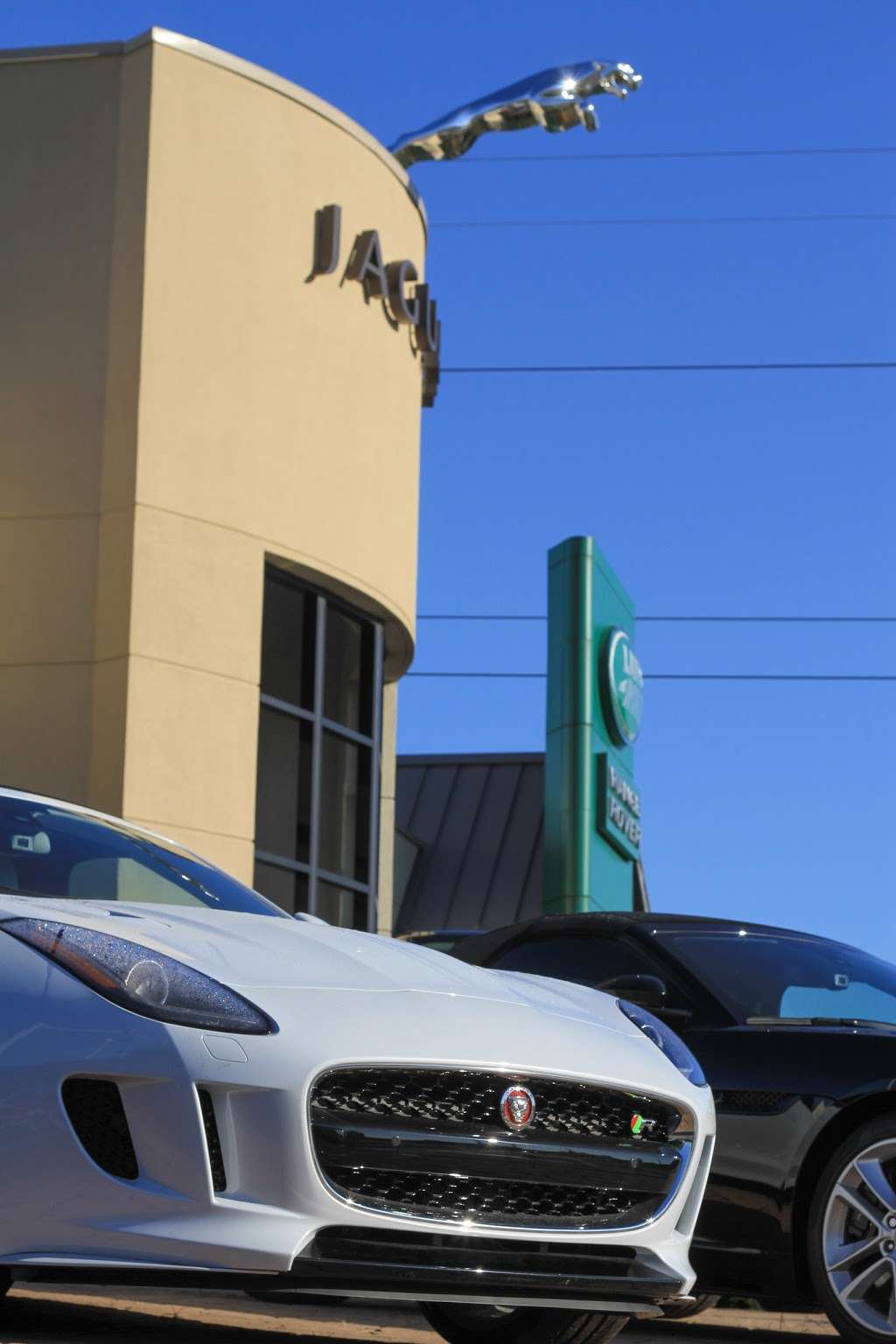 Land Rover Willow Grove | 900 S York Rd, Willow Grove, PA 19090, USA | Phone: (215) 443-5900