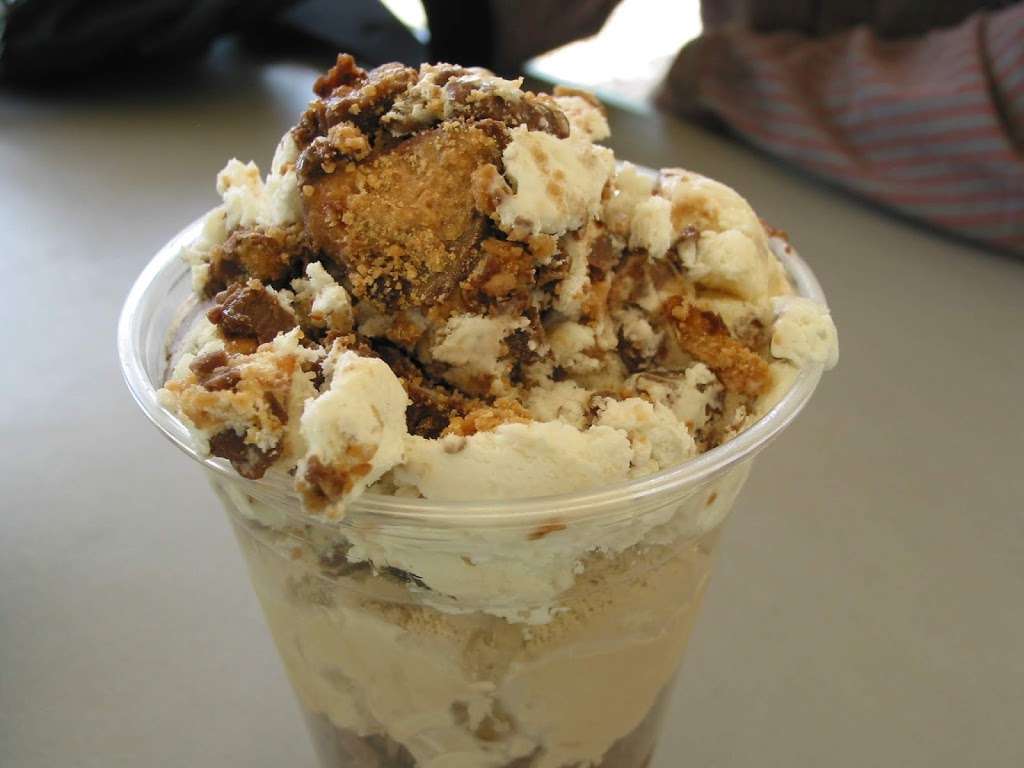 White Farms Ice Cream | 326 High St, Ipswich, MA 01938, USA | Phone: (978) 356-2633