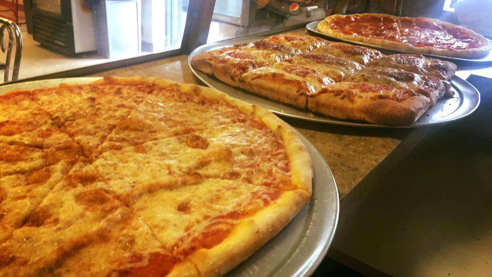 Cousins Pizza & Deli | 5303 Bushkill Falls Rd, Bushkill, PA 18324, USA | Phone: (570) 431-4911