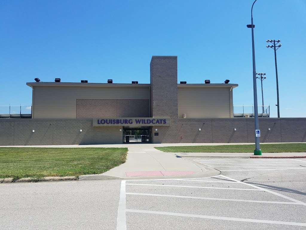 Broadmoor Elementary School | 105 S 5th St E, Louisburg, KS 66053 | Phone: (913) 837-1900