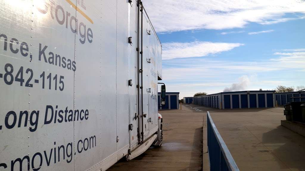 Professional Moving & Storage | 3620 Thomas Ct, Lawrence, KS 66046, USA | Phone: (785) 842-1115