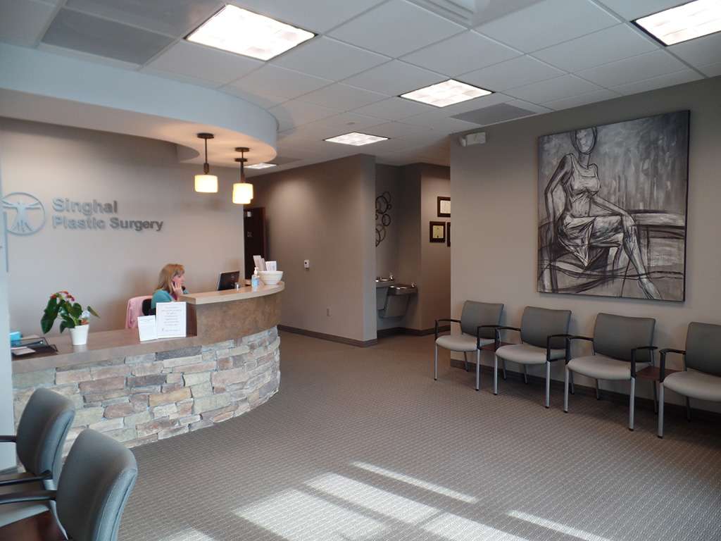 Singhal Plastic Surgery, P.C. | 9081 NE 81st Terrace, Kansas City, MO 64158, USA | Phone: (816) 429-7576