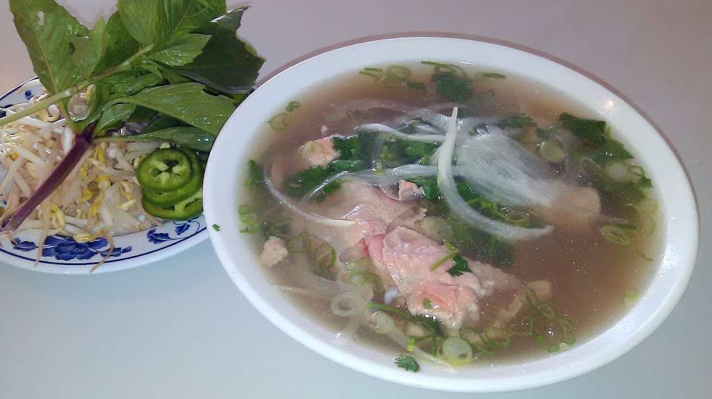 Pho 75 | 823 Adams Ave, Philadelphia, PA 19124, USA | Phone: (215) 743-8845