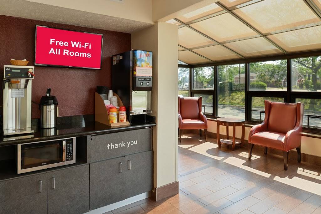 Red Roof Inn Indianapolis - Greenwood | 110 Sheek Rd, Greenwood, IN 46143, USA | Phone: (317) 887-1515