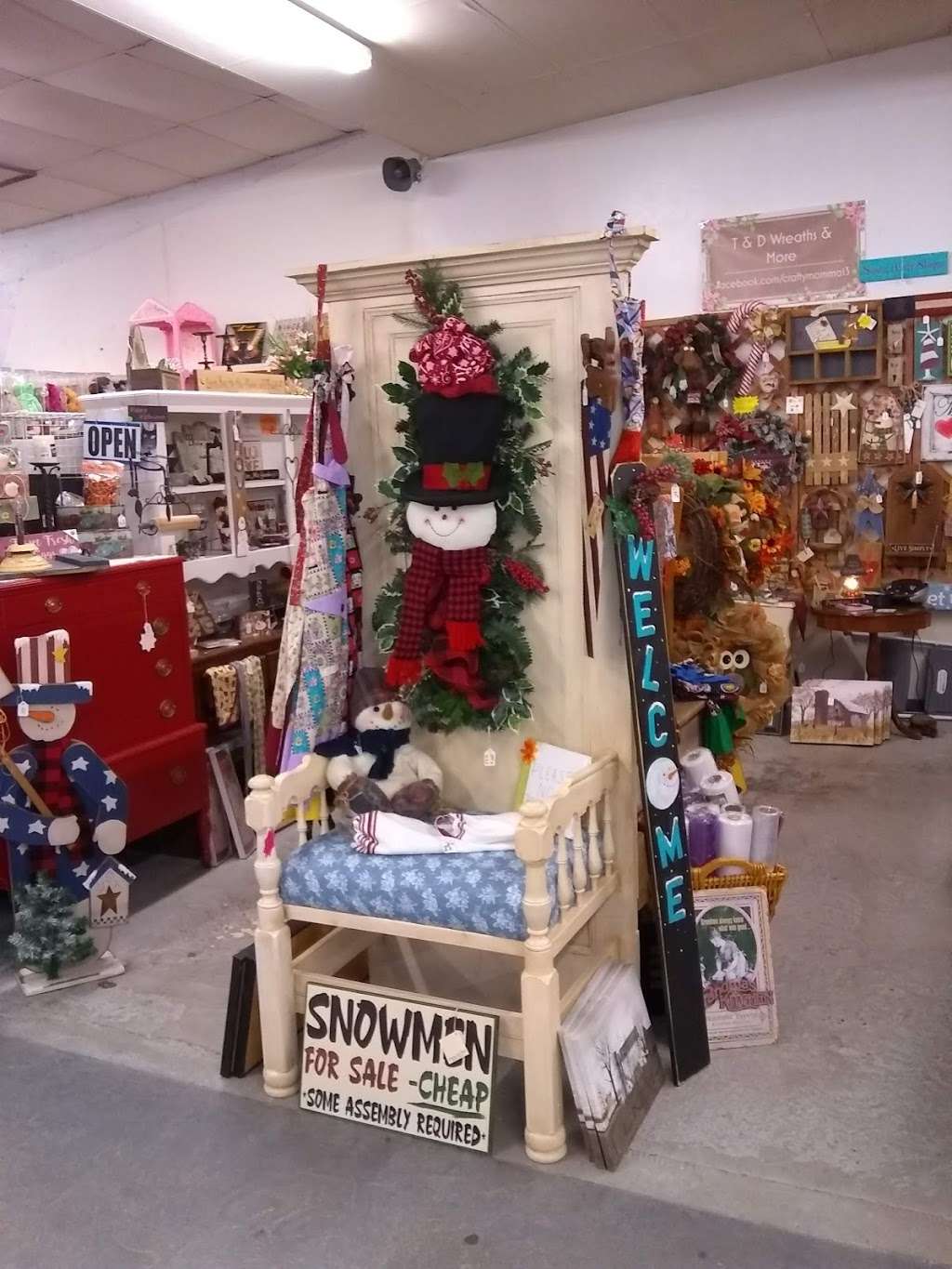 T & D Wreaths and More | 125 Mahanoy Ave, Tamaqua, PA 18252 | Phone: 484-464-5438