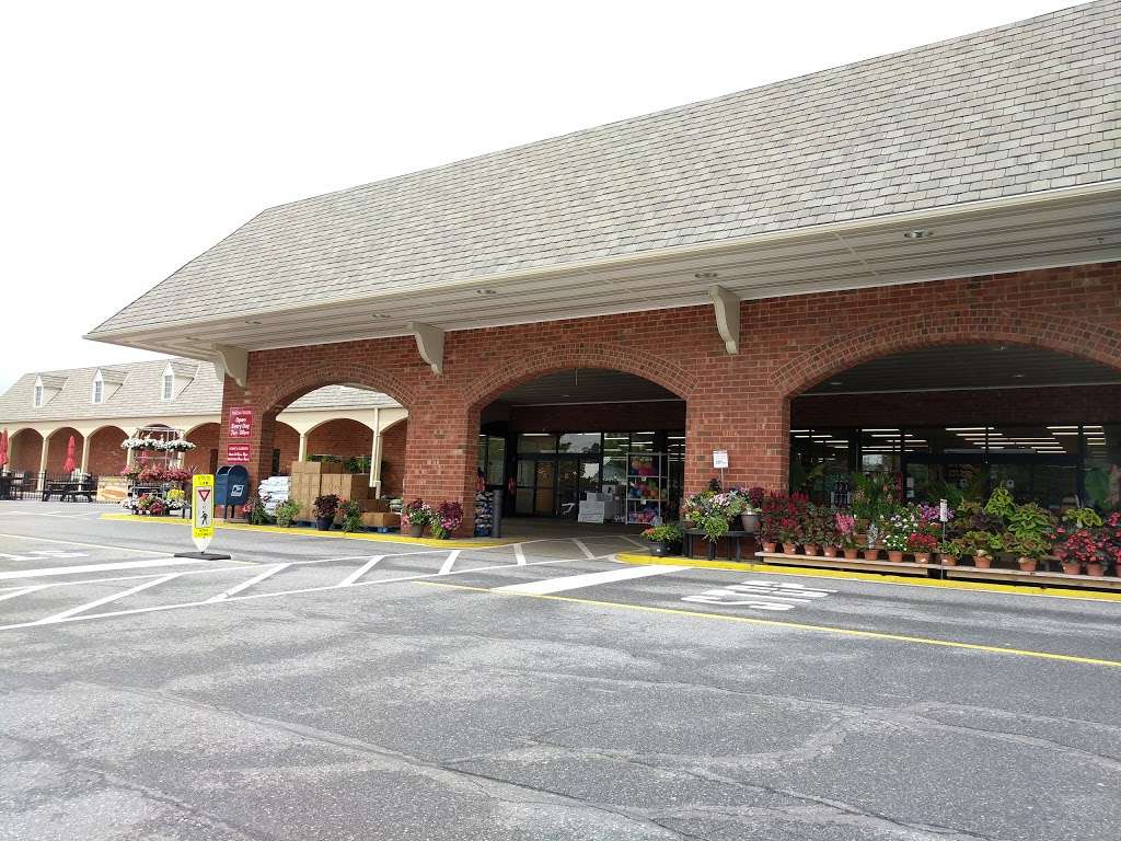 Stauffers of Kissel Hill Fresh Foods and Home & Garden Store - L | 9328, 1050 Lititz Pike, Lititz, PA 17543, USA | Phone: (717) 627-7654