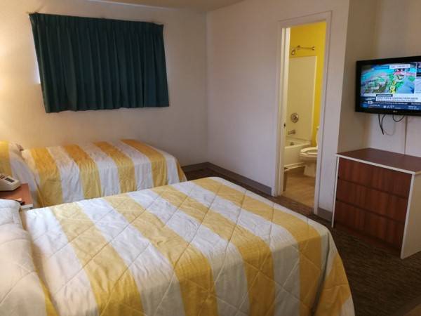 InTown Suites Extended Stay Chesapeake VA - Greenbrier Road | 2150 Old Greenbrier Rd, Chesapeake, VA 23320, USA | Phone: (757) 523-1448