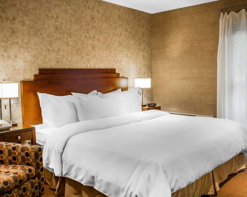 The Woodlands Inn, an Ascend Hotel Collection Member | 1073 PA-315, Wilkes-Barre, PA 18702, USA | Phone: (570) 824-9831