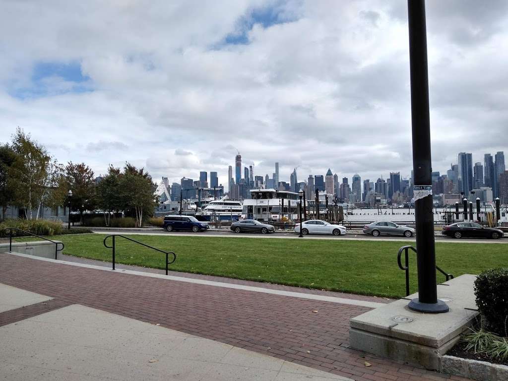 Pershing Park | 8 Pershing Rd, Weehawken, NJ 07086, USA