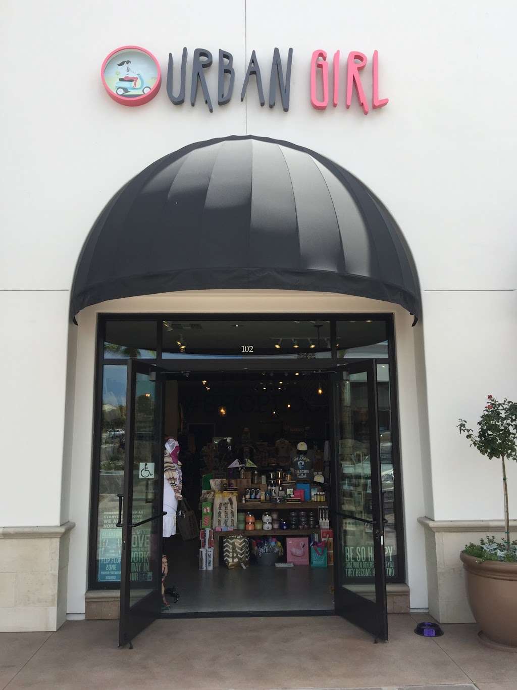 Urban Girl Accessories | 5965 Village Way #102, San Diego, CA 92130, USA | Phone: (858) 901-1963