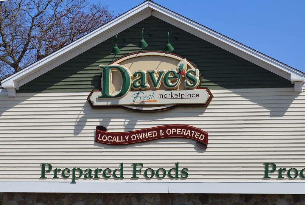 Daves Fresh Marketplace/Cumberland | 2077 Diamond Hill Rd, Cumberland, RI 02864, USA | Phone: (401) 333-7979