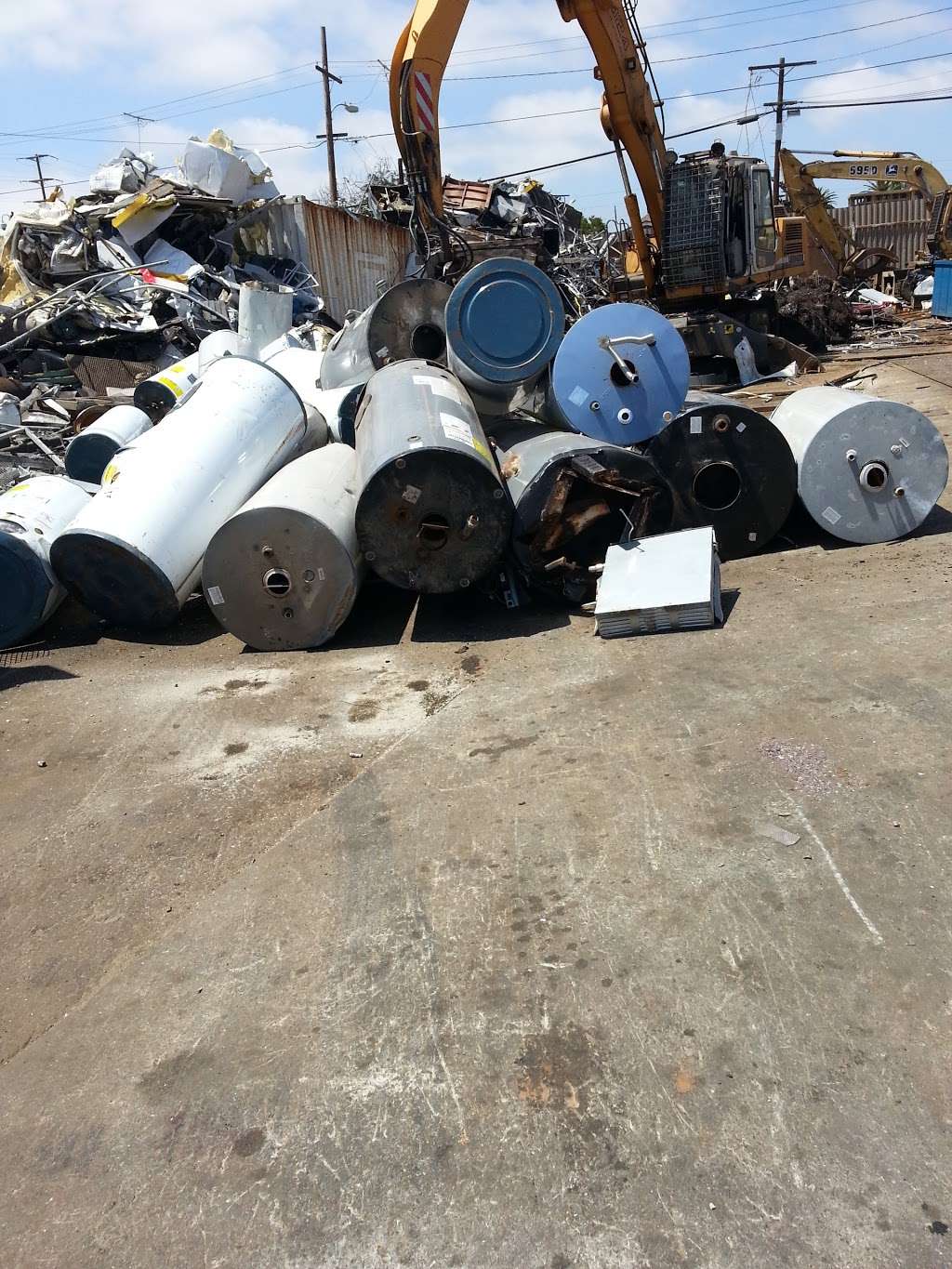 A & B Truck Recycling | 2863 Commercial St, San Diego, CA 92113, USA | Phone: (619) 234-5171