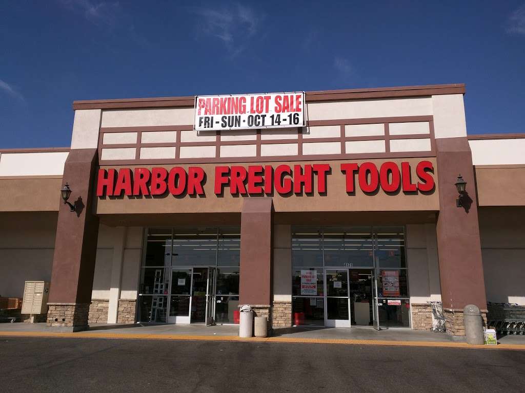 Harbor Freight Tools | 4171 Woodruff Ave, Lakewood, CA 90713, USA | Phone: (562) 425-1780