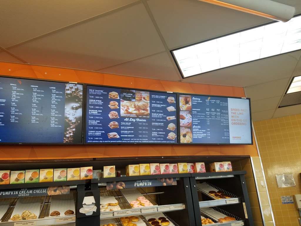 Dunkin Donuts | 14 Eisenhower Pkwy, Roseland, NJ 07068 | Phone: (973) 228-9808